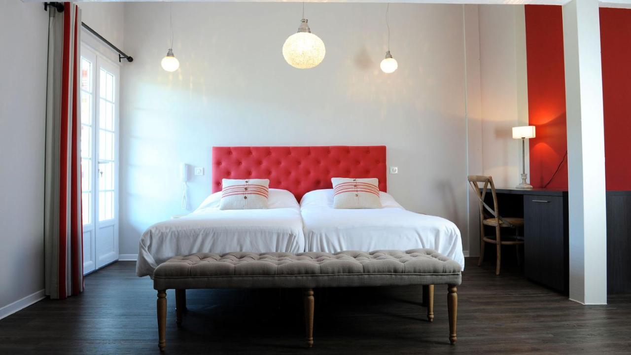 Hotel Agian Itxassou Eksteriør billede